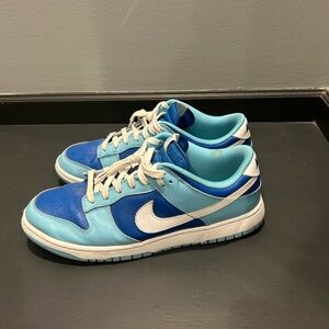 Nike Dual-Tone Blue Sneakers
